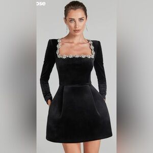 NWOT Black Velvet & Crystal square neck long sleeve mini dress. Size L